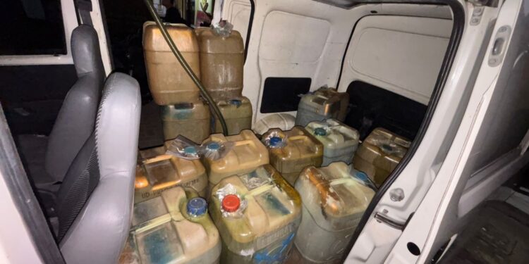 IMG20241115WA0029 KETIKKABARcom Polresta Banda Aceh Berhasil Gagalkan Peredaran Minyak Oplosan 4,2 Ton