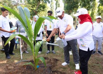 PJ Gubernur Aceh Hadiri HUT Fakultas Pertanian USK