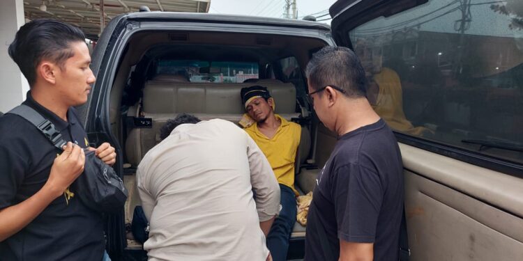 Terpidana narkotika yang kabu dari sel tahanan Pengadilan Negeri Banda Aceh pada 26 November 2024 akhirnya berhasil ditangkap pada Rabu 1212 di Kota Langsa FOTOketikkabar KETIKKABARcom Terpidana narkotika yang kabu dari sel tahanan Pengadilan Negeri Banda Aceh pada 26 November 2024 akhirnya berhasil ditangkap pada Rabu 1212 di Kota Langsa FOTOketikkabar