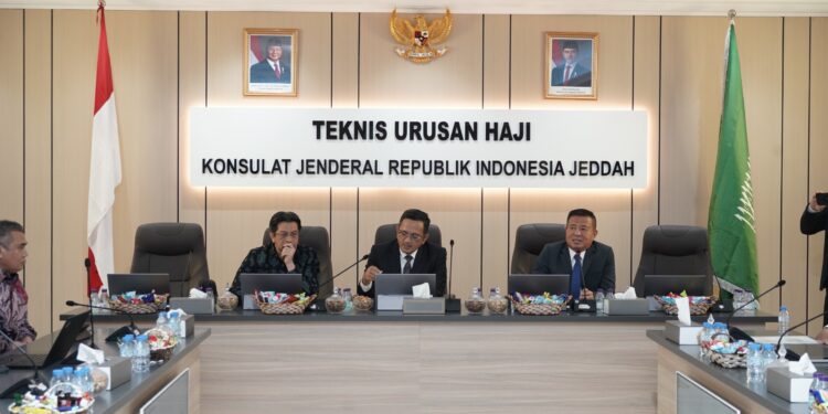 6y7UpwHujT2RLuh1nwWZqwaCi3jMGHmetaOWJkOGM1ZmItYThiZC00YzM4LTk4MzAtMWEzOWE1NDNlN2Q0LmpwZWc= KETIKKABARcom Kontrak Layanan Haji di Arab Saudi Mulai Diteken, Target Selesai Sebelum 14 Februari