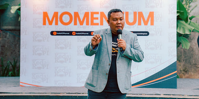 Ⓒ Hak cipta foto di atas dikembalikan sesungguhnya kepada pemilik foto KETIKKABARcom Semakin banyak anak muda khususnya Gen Z yang menyuarakan keresahan mereka terhadap masa depan hidupnya di Indonesia yang memunculkan tagar KaburAjaDulu harus jadi perhatian serius semua pihak