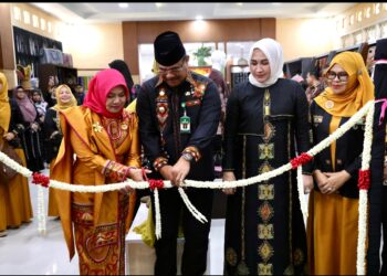 Ⓒ Hak cipta foto di atas dikembalikan sesungguhnya kepada pemilik foto KETIKKABARcom Ⓒ Hak cipta foto di atas dikembalikan sesungguhnya kepada pemilik foto