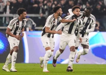 Weston McKennie merayakan gol bersama timnya dalam laga Liga Champions antara Juventus vs PSV Eindhoven, , Rabu (12/2/2025) dini hari WIB. (c) Fabio Ferrari/LaPresse via AP