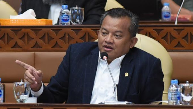 Anggota Komisi V DPR RI Mulyadi Foto Ariefvel Ⓒ Hak cipta foto di atas dikembalikan sesungguhnya kepada pemilik foto KETIKKABARcom Anggota Komisi V DPR RI Mulyadi Foto Ariefvel Ⓒ Hak cipta foto di atas dikembalikan sesungguhnya kepada pemilik foto