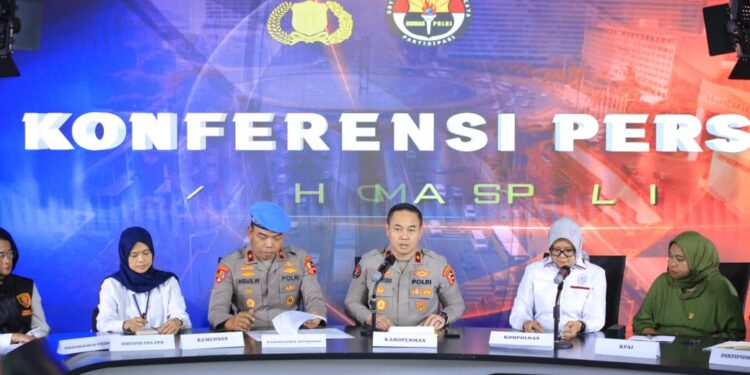 Ⓒ Hak cipta foto di atas dikembalikan sesungguhnya kepada pemilik foto KETIKKABARcom Ⓒ Hak cipta foto di atas dikembalikan sesungguhnya kepada pemilik foto