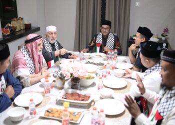Ketua DPRK Banda Aceh Irwansyah ST menjamu Syech Barjas Daud dan Syech Khalil asal Palestina di Rumah Dinas Ketua DPRK Jumat 28022025 KETIKKABARcom Ketua DPRK Banda Aceh Irwansyah ST menjamu Syech Barjas Daud dan Syech Khalil asal Palestina di Rumah Dinas Ketua DPRK Jumat 28022025
