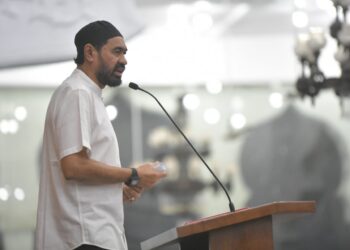 Gubernur Aceh Muzakir Manaf Bersama Wakil Gubernur Aceh Fadhlullah beserta Jajaran Menyampaikan Sambutan Ramadhan 1446 H2025 M sekaligus melaksanakan Sholat Tarawih di Masjid Raya Baiturrahman Banda Aceh Selasa Malam 04022025 KETIKKABARcom Gubernur Aceh Muzakir Manaf Bersama Wakil Gubernur Aceh Fadhlullah beserta Jajaran Menyampaikan Sambutan Ramadhan 1446 H2025 M sekaligus melaksanakan Sholat Tarawih di Masjid Raya Baiturrahman Banda Aceh Selasa Malam 04022025