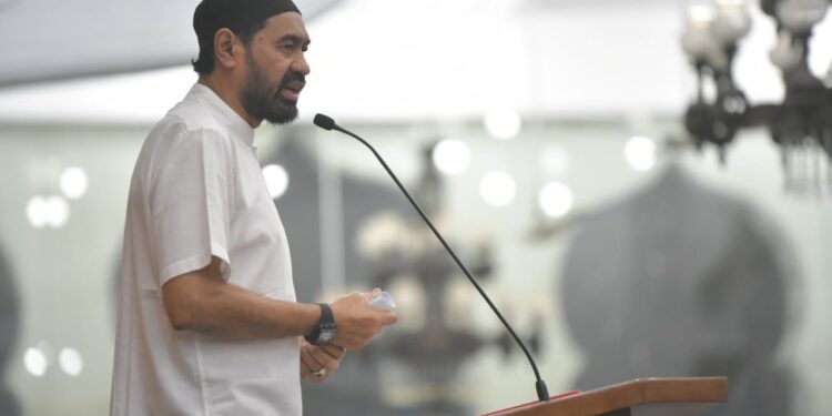 Gubernur Aceh Muzakir Manaf Bersama Wakil Gubernur Aceh Fadhlullah beserta Jajaran Menyampaikan Sambutan Ramadhan 1446 H2025 M sekaligus melaksanakan Sholat Tarawih di Masjid Raya Baiturrahman Banda Aceh Selasa Malam 04022025 KETIKKABARcom Gubernur Aceh Muzakir Manaf Bersama Wakil Gubernur Aceh Fadhlullah beserta Jajaran Menyampaikan Sambutan Ramadhan 1446 H2025 M sekaligus melaksanakan Sholat Tarawih di Masjid Raya Baiturrahman Banda Aceh Selasa Malam 04022025