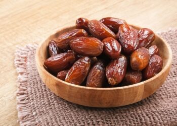 Buah Kurma [FOTO: Shutterstock] Ⓒ Hak cipta foto di atas dikembalikan sesungguhnya kepada pemilik foto