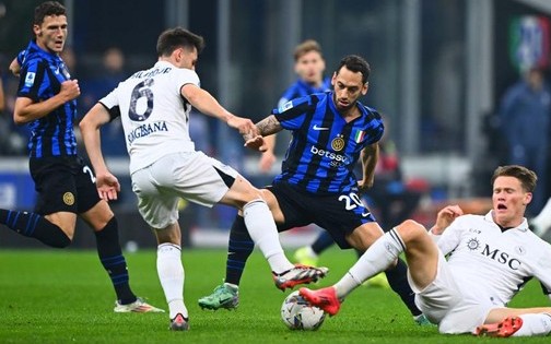 FOTOSerie A Ⓒ Hak cipta foto di atas dikembalikan sesungguhnya kepada pemilik foto KETIKKABARcom FOTOSerie A Ⓒ Hak cipta foto di atas dikembalikan sesungguhnya kepada pemilik foto