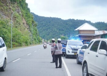 Ⓒ Hak cipta foto di atas dikembalikan sesungguhnya kepada pemilik foto