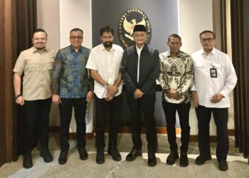 Gubernur Aceh bertandang ke Kantor Kementerian Pekerjaan Umum dan Perumahan Rakyat (PUPR) dan disambut langsung oleh Menteri PU, Dody Hanggodo, bersama Sekjen Kementerian PUPR, Muhammad Zainal Fatah, Kamis (10/4/2025) FOTO: HUMAS BPPA