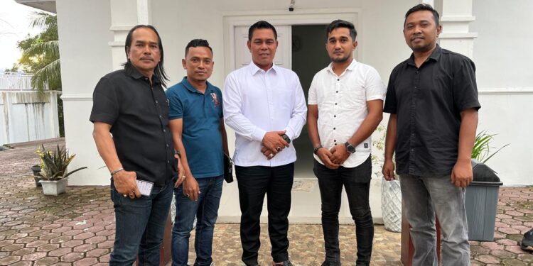 Ⓒ Hak cipta foto di atas dikembalikan sesungguhnya kepada pemilik foto KETIKKABARcom Ⓒ Hak cipta foto di atas dikembalikan sesungguhnya kepada pemilik foto