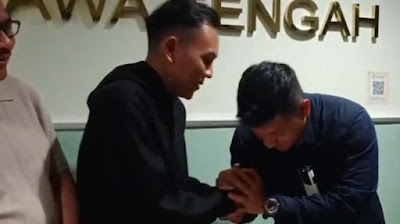 v5B5Bd5Bdjpg KETIKKABARcom Polisi Ajudan Kapolri Keplak Kepala Jurnalis Slogan Polri Humanis Cuma Pepesan Kosong