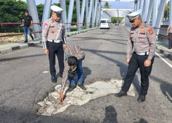 Ⓒ Hak cipta foto di atas dikembalikan sesungguhnya kepada pemilik foto