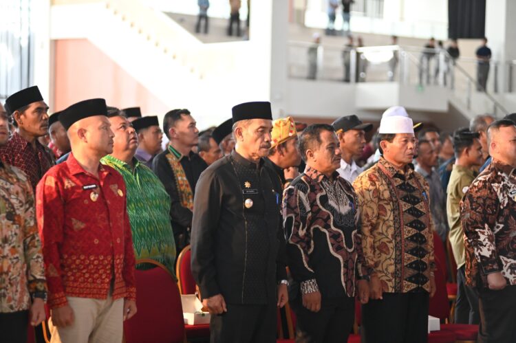 Wakil Bupati Aceh Besar Drs Syukri A Jalil menghadiri peluncuran dan dialog percepatan musyawarah desa khusus Musdesus dan Pembentukan Koperasi DesaKoperasi Merah Putih di Balee Meuseraya Aceh Banda Aceh Kamis 22052025 FOTOMC ACEH BESAR KETIKKABARcom Wakil Bupati Aceh Besar Drs Syukri A Jalil menghadiri peluncuran dan dialog percepatan musyawarah desa khusus Musdesus dan Pembentukan Koperasi DesaKoperasi Merah Putih di Balee Meuseraya Aceh Banda Aceh Kamis 22052025 FOTOMC ACEH BESAR