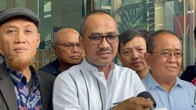 Ⓒ Hak cipta foto di atas dikembalikan sesungguhnya kepada pemilik foto KETIKKABARcom Ⓒ Hak cipta foto di atas dikembalikan sesungguhnya kepada pemilik foto