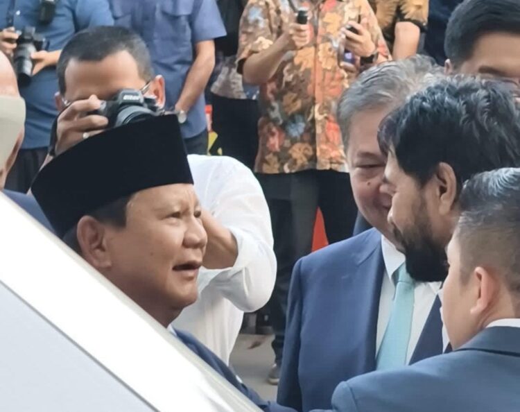 Gubernur Aceh Muzakir Manaf berbincang singkat dengan Presiden RI Prabowo Subianto di sela sela menghadiri pertemuan International Conference on Infrastructure ICI di JCC Senayan Jakarta Kamis 12 Juni 2025 KETIKKABARcom Gubernur Aceh Muzakir Manaf berbincang singkat dengan Presiden RI Prabowo Subianto di sela sela menghadiri pertemuan International Conference on Infrastructure ICI di JCC Senayan Jakarta Kamis 12 Juni 2025