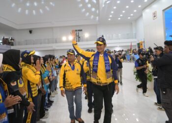 Pelaksana Tugas Plt Sekretaris Daerah Aceh Muhammad Nasir membuka Pekan Olahraga Mahasiswa Daerah Aceh Pomda yang diselenggarakan di Universitas Teuku Umar Meulaboh Kabupaten Aceh Barat pada Rabu 1162025