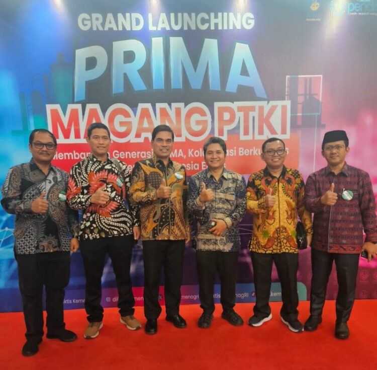Ⓒ Hak cipta foto di atas dikembalikan sesungguhnya kepada pemilik foto