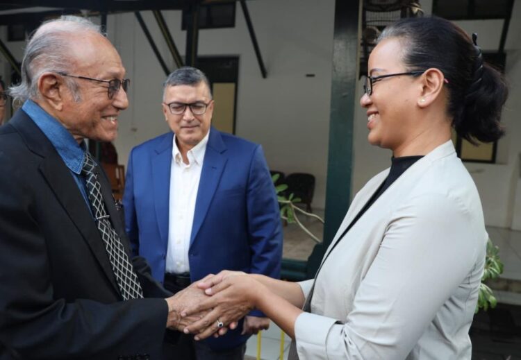 Ⓒ Hak cipta foto di atas dikembalikan sesungguhnya kepada pemilik foto