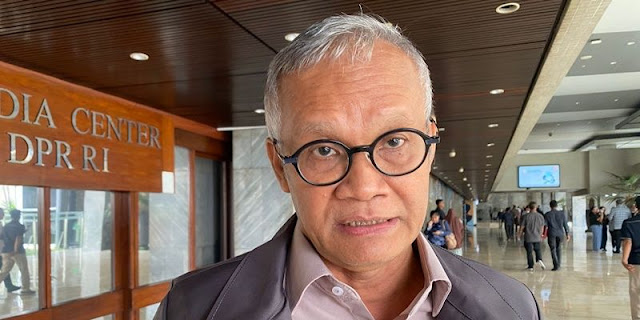 Ⓒ Hak cipta foto di atas dikembalikan sesungguhnya kepada pemilik foto KETIKKABARcom Ⓒ Hak cipta foto di atas dikembalikan sesungguhnya kepada pemilik foto