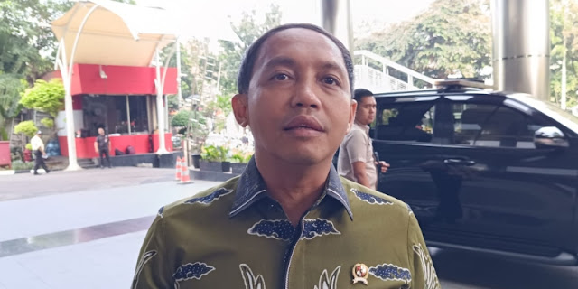 86573210490324072025RajaJulirmoldiKPKjpg KETIKKABARcom Menhut Raja Juli Tiba Tiba Dipanggil KPK Ada Apa