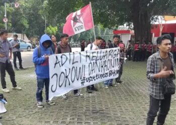 Ⓒ Hak cipta foto di atas dikembalikan sesungguhnya kepada pemilik foto