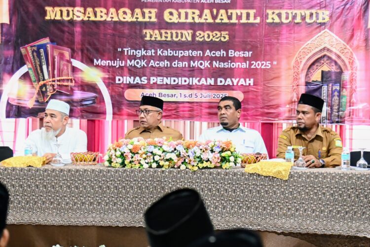 Asisten 1 Sekdakab Aceh Besar Farhan AP menghadiri pembukaan STQ Tingkat Kabupaten Aceh Besar Tahun 2025 di Gedung Dekranasda Gampong Gani Kecamatan Ingin Jaya Aceh Besar Selasa 01072025 FOTOMC ACEH BESAR KETIKKABARcom Asisten 1 Sekdakab Aceh Besar Farhan AP menghadiri pembukaan STQ Tingkat Kabupaten Aceh Besar Tahun 2025 di Gedung Dekranasda Gampong Gani Kecamatan Ingin Jaya Aceh Besar Selasa 01072025 FOTOMC ACEH BESAR