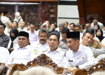 Bupati Aceh Besar H Muharram Idris (Syech Muharram) menghadiri Musrenbang RPJMA tahun 2025-2029, di Anjong Mon Mata, Banda Aceh, Rabu (9/7/2025). FOTO/ MC ACEH BESAR