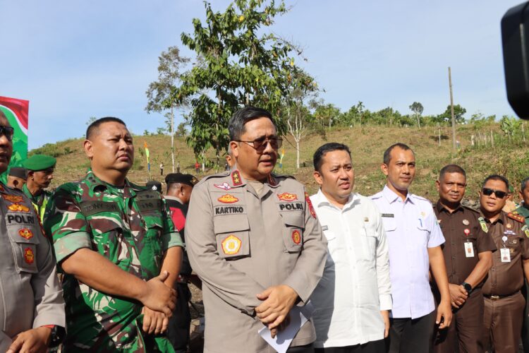 Ⓒ Hak cipta foto di atas dikembalikan sesungguhnya kepada pemilik foto