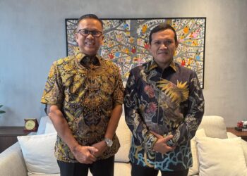 Wakil Gubernur Aceh, H. Fadhlullah, SE, bersama Direktur Utama PT Semen Indonesia (Persero) Tbk, Indrieffouny Indra, melakukan pertemuan di kantor pusat SIG, South Quarter, Jakarta Selatan, pada hari Rabu tanggal 30 Juli 2025.