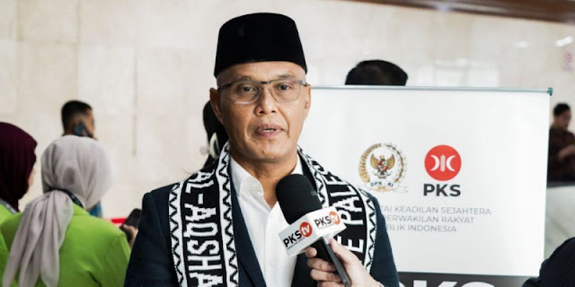 Ⓒ Hak cipta foto di atas dikembalikan sesungguhnya kepada pemilik foto KETIKKABARcom Ⓒ Hak cipta foto di atas dikembalikan sesungguhnya kepada pemilik foto