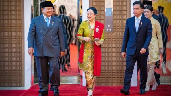 Rocky Gerung Analisis Potensi Pemakzulan Gibran Puan Jadi Wapres Pengganti KETIKKABARcom Rocky Gerung Analisis Potensi Pemakzulan Gibran Puan Jadi Wapres Pengganti