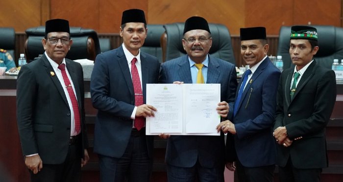 Dewan Perwakilan Rakyat Aceh DPRA bersama Pemerintah Aceh menyepakati Rancangan Qanun Pertanggungjawaban Pelaksanaan APBA Tahun Anggaran 2024 dalam Rapat Paripurna di Gedung Utama DPRA Kamis 3172025 FOTOHumasDPRA KETIKKABARcom Dewan Perwakilan Rakyat Aceh DPRA bersama Pemerintah Aceh menyepakati Rancangan Qanun Pertanggungjawaban Pelaksanaan APBA Tahun Anggaran 2024 dalam Rapat Paripurna di Gedung Utama DPRA Kamis 3172025 FOTOHumasDPRA