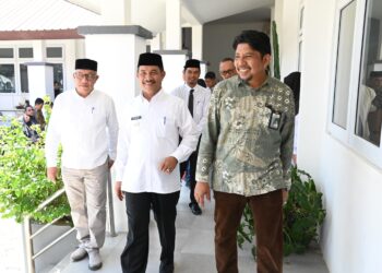 Wakil Bupati Aceh Besar Syukri A Jalil meninjau Sekolah Menengah Rakyat Aceh (SMRA) 1 Aceh Besar di Darussaadah, Darul Imarah, Jum'at (08/08/2025). FOTO/MC ACEH BESAR