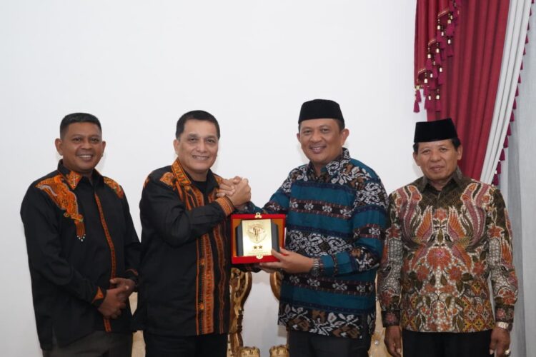 Ⓒ Hak cipta foto di atas dikembalikan sesungguhnya kepada pemilik foto