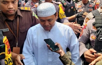 Ⓒ Hak cipta foto di atas dikembalikan sesungguhnya kepada pemilik foto