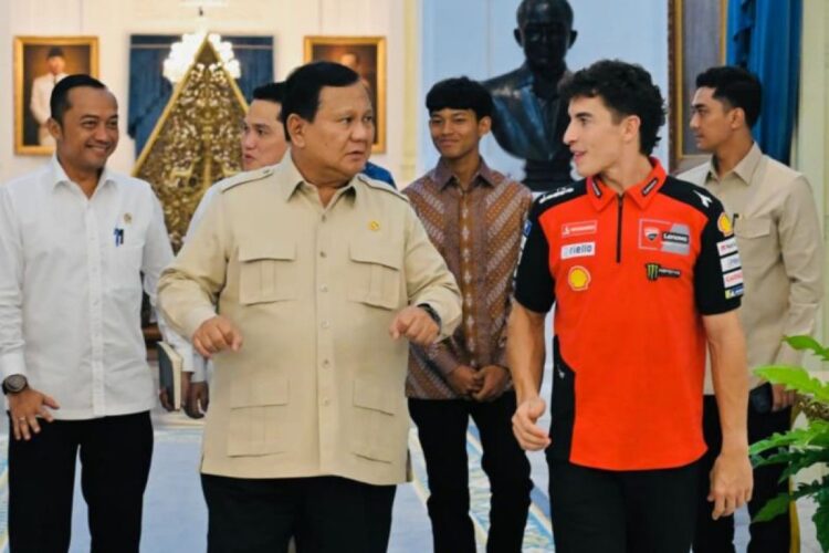 Presiden RI Jenderal Purn Prabowo Subianto menerima kunjungan juara dunia MotoGP Marc Marquez di Istana Merdeka Jakarta Pusat pada Selasa 3092025Foto ANTARA
