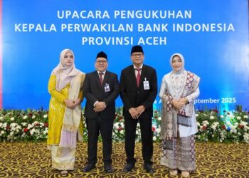Agus Chusaini (Kiri) Kepala Perwakilan Bank Indonesia Provinsi Aceh dan Rony Widijarto (Kanan) Ⓒ Hak cipta foto di atas dikembalikan sesungguhnya kepada pemilik foto