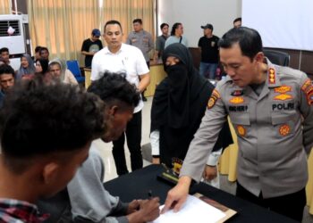 Ⓒ Hak cipta foto di atas dikembalikan sesungguhnya kepada pemilik foto