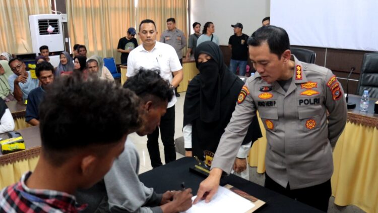 Ⓒ Hak cipta foto di atas dikembalikan sesungguhnya kepada pemilik foto