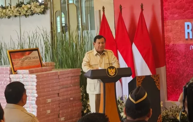 Presiden Prabowo memberikan sambutan saat pengembalian uang Rp 13 triliun FotoIst