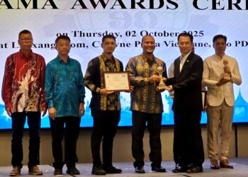 PT Solusi Bangun Andalas (SBA) meraih peringkat 1st Runner Up dalam kategori Best Practices in Sustainable Mineral Development – Mineral Mining (Non-Metallic) pada ajang ASEAN Mineral Awards yang diselenggarakan di Laos, 2 Oktober 2025.