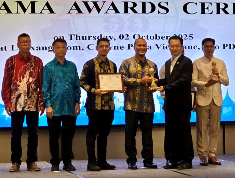 PT Solusi Bangun Andalas SBA meraih peringkat 1st Runner Up dalam kategori Best Practices in Sustainable Mineral Development Mineral Mining Non Metallic pada ajang ASEAN Mineral Awards yang diselenggarakan di Laos 2 Oktober 2025