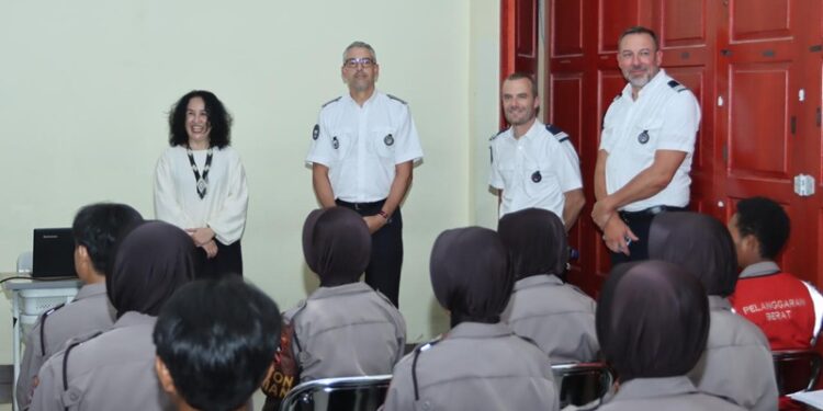 Kunjungan Kehormatan Delegasi Kepolisian Prancis ke Sekolah Polisi Wanita Sepolwan Lemdiklat Polri Selasa 7102025 FOTOHumas KETIKKABARcom Kunjungan Kehormatan Delegasi Kepolisian Prancis ke Sekolah Polisi Wanita Sepolwan Lemdiklat Polri Selasa 7102025 FOTOHumas