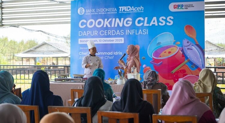 Bank Indonesia BI Provinsi Aceh bersama Tim Pengendalian Inflasi Daerah TPID Aceh dan Tim Penggerak PKK Provinsi Aceh dan Kota Banda Aceh menyelenggarakan kegiatan edukatif bertajuk Cooking Class Dapur Cerdas Inflasi di Kuala Village Restaurant Banda Aceh Jumat 10102025