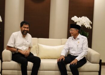 Gubernur Aceh Muzakir Manaf melakukan pertemuan dengan Menteri Pekerjaan Umum PU Dody Hanggodo di Ruang Rapat Menteri PU di Kementerian PU RI Jakarta Selatan Selasa 28 Oktober 2025 KETIKKABARcom Gubernur Aceh Muzakir Manaf melakukan pertemuan dengan Menteri Pekerjaan Umum PU Dody Hanggodo di Ruang Rapat Menteri PU di Kementerian PU RI Jakarta Selatan Selasa 28 Oktober 2025