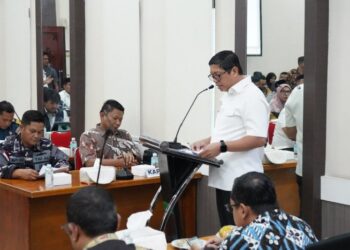 DPRA melalui Komisi II menyelenggarakan Rapat Dengar Pendapat Umum (RDPU) terhadap Rancangan Qanun Aceh tentang Perubahan atas Qanun Aceh Nomor 7 Tahun 2010 tentang Perikanan di Ruang Serba Guna DPRA, Selasa (28/10).