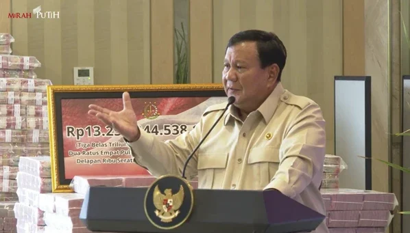 Presiden Prabowo SubiantoⒸ Hak cipta foto di atas dikembalikan sesungguhnya kepada pemilik foto KETIKKABARcom Presiden Prabowo SubiantoⒸ Hak cipta foto di atas dikembalikan sesungguhnya kepada pemilik foto